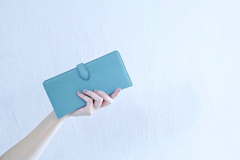 新発売「lim」スリムで美しい長財布